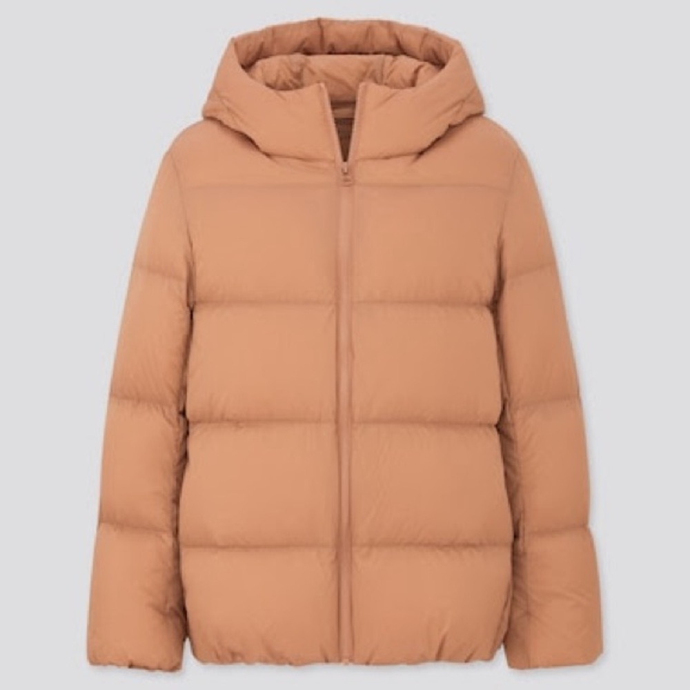 Uniqlo Ultra Lightweight Down Puffer Jacket in Blush - Medium